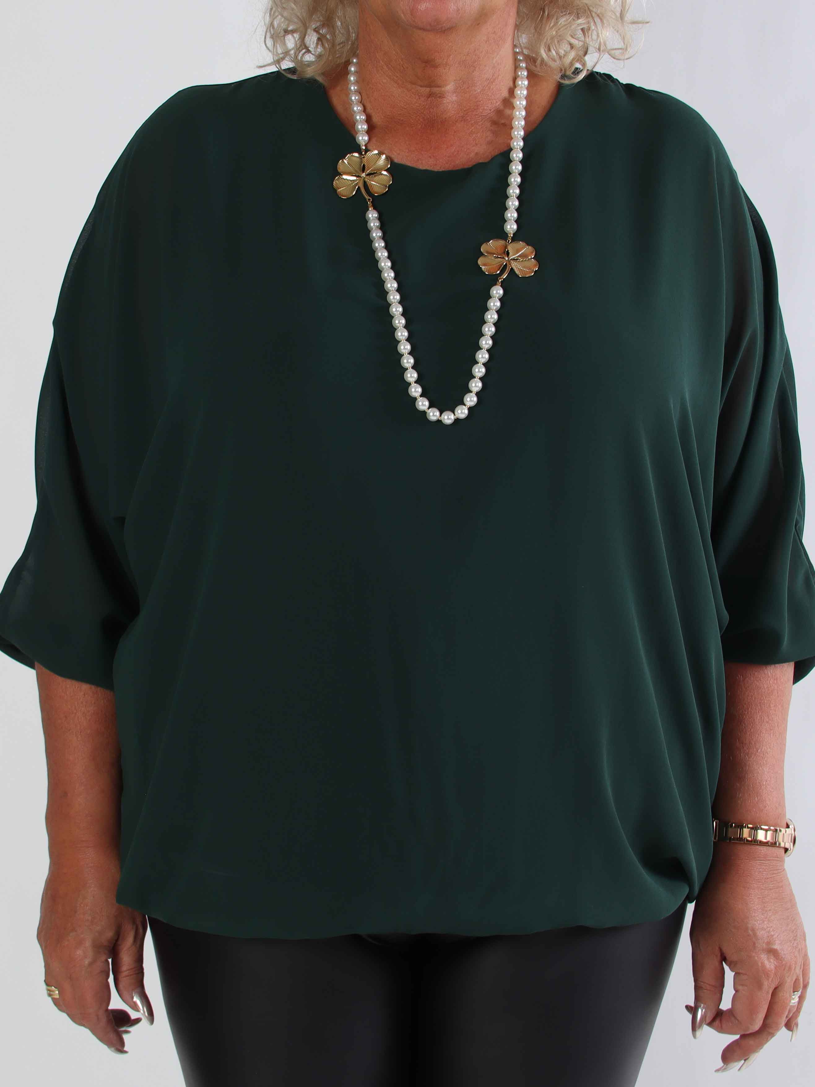 Destiny Plain - Plus size chiffongblus med fladdermusärmar